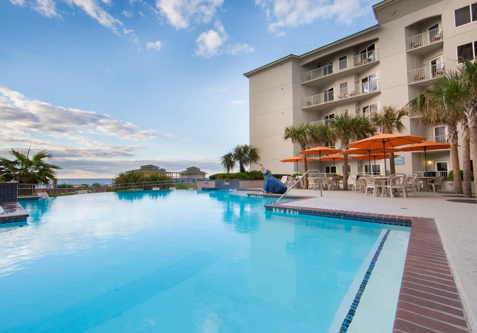 HI Galveston Beach Resort Texas Vacation Rental 1/2 BDRM 2026-2027
