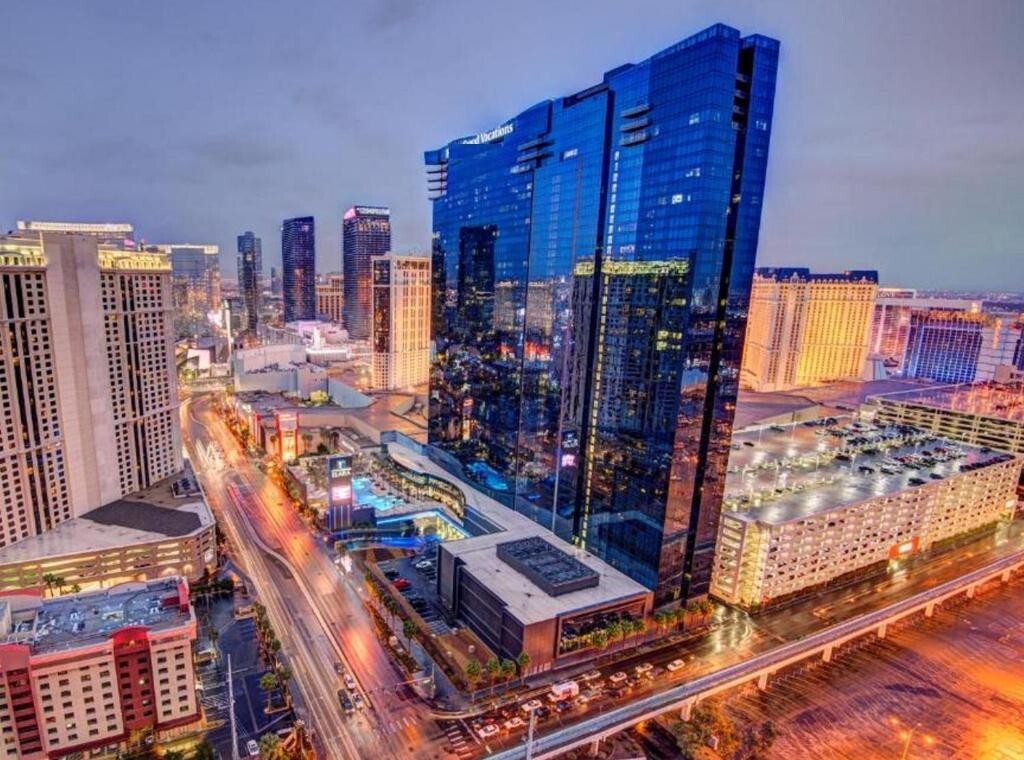 Las Vegas Hilton Grand Vacations Club Elara HGVC $160/night Studio Sleep 4