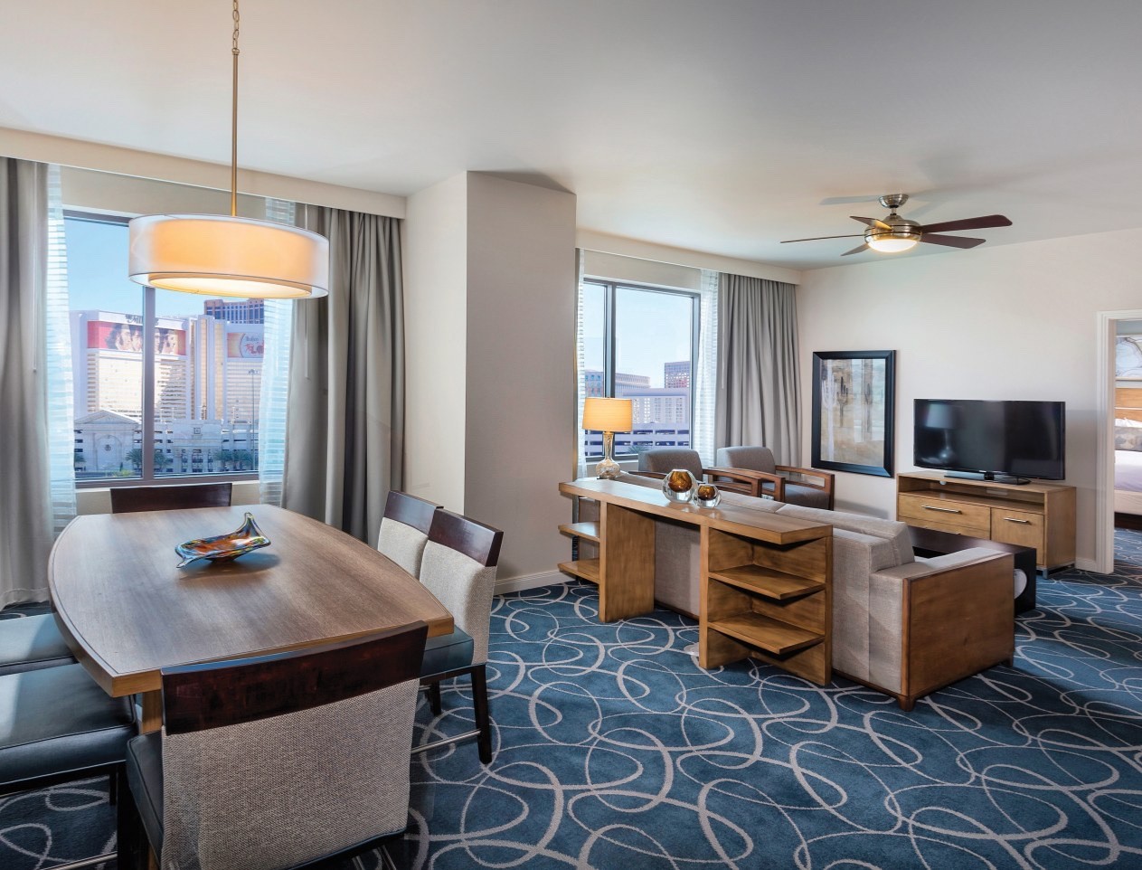 Last-Minute Deal! One-Week Vacation at Club Wyndham Desert Blue – Las Vegas, NV