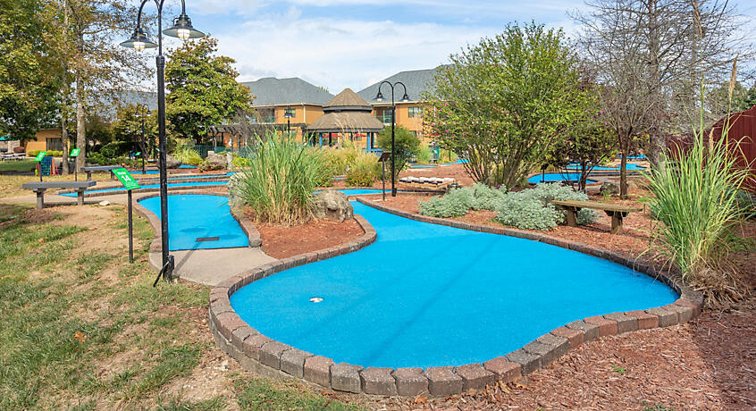Branson, MO~Falls Village~December 23-26, 2025 Studio, Sleeps 4