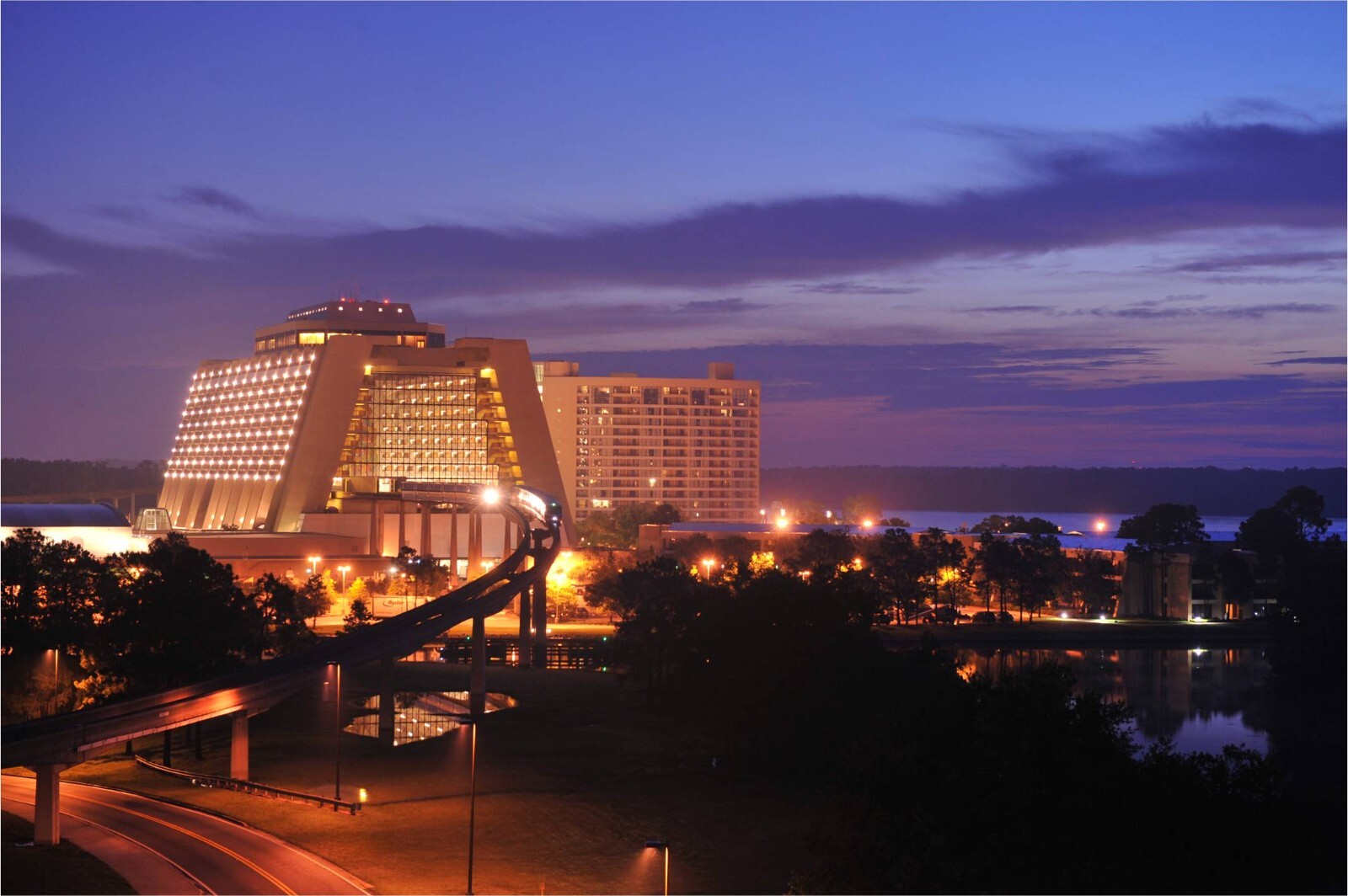 Disney Bay Lake Tower Contemporary Resort Hotel ANY 6 Nights ANY YEAR STUDIO