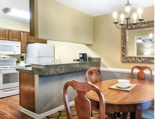 Wyndham Patriots Place DELUXE Condo~Williamsburg One Week Sleeps 4 July-December
