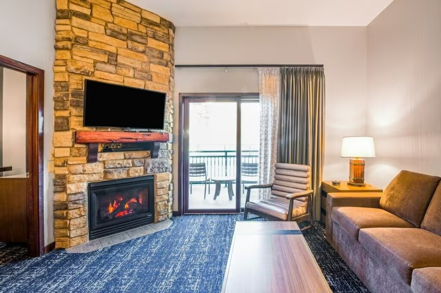 Wisconsin Dells, Wyndham at Glacier Canyon, 2 Bedroom Deluxe, July 23-26