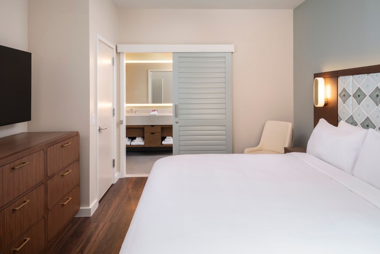 Marriott Vacation Club Waikiki Honolulu Oahu Hotel 1 BR 4 Nights ANY YEAR
