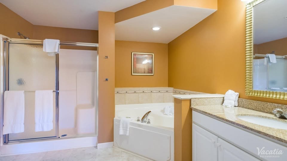 VACATION VILLAGE IN THE BERKSHIRES – RCI Gold Crown Resort in Massachusetts