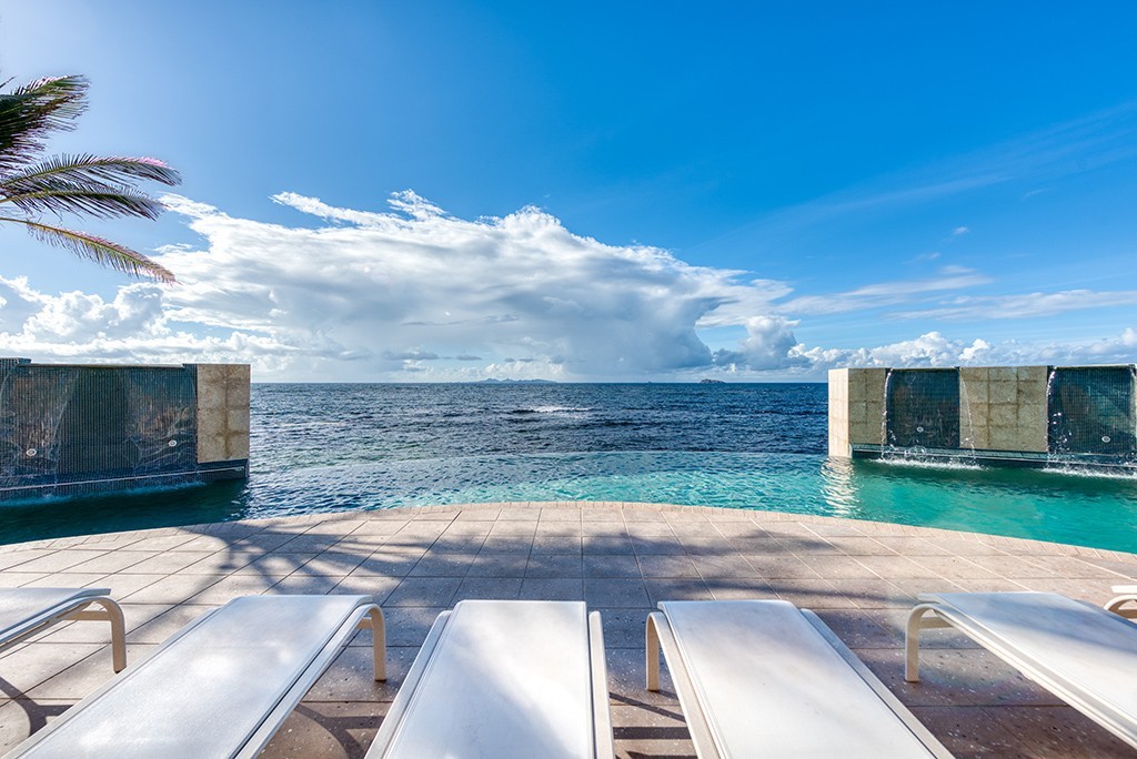 Oyster Bay Beach Resort ~St Maarten~ 2BR/Sleeps 6 ~ 7Nt SEPT 2026