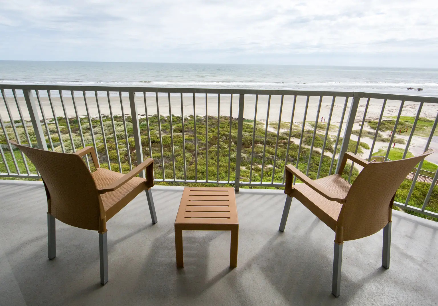 HI Galveston Beach Resort Texas Vacation Rental 1/2 BDRM 2026-2027