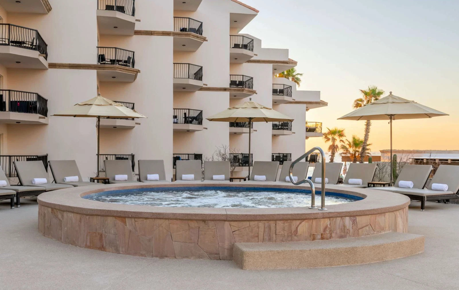 Villa del Palmar ~ Cabo San Lucas ~ 1BR/Sleeps 4 ~ 7Nts Weekly Rentals 2026