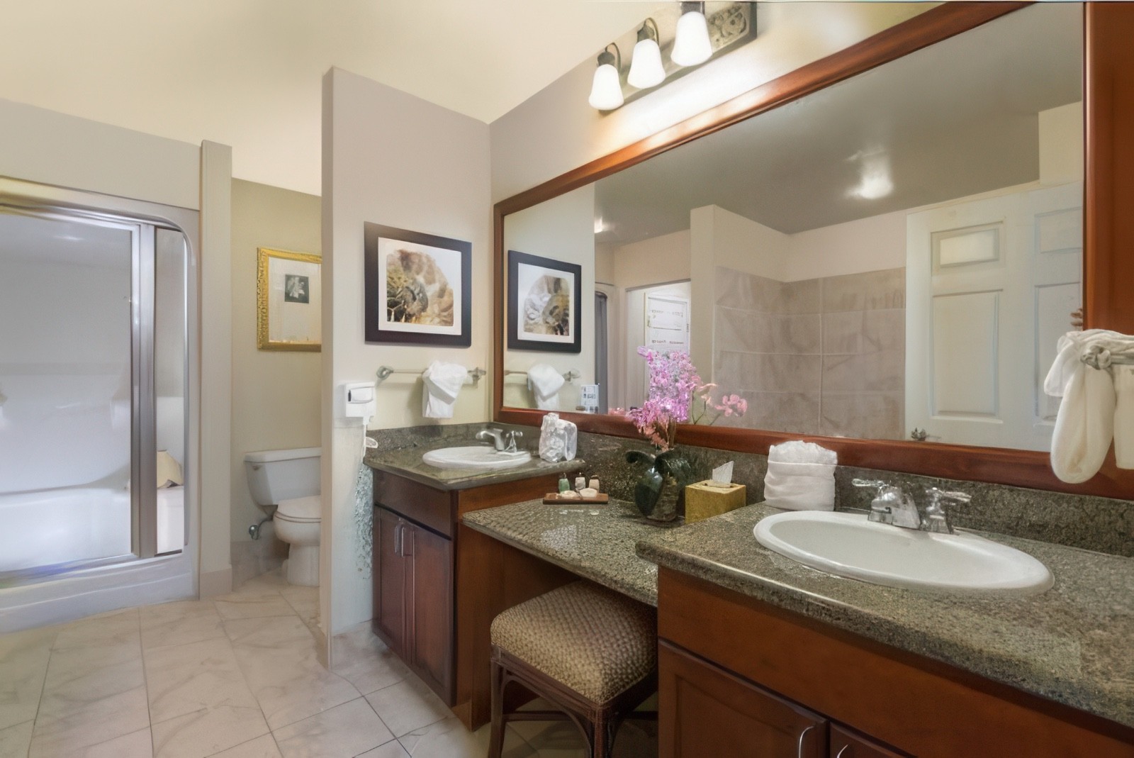 Las Vegas 2 bd 2 bath 1551 sq ft LAZY RIVER!! 5/25-26 1 night MEMORIAL WKND!