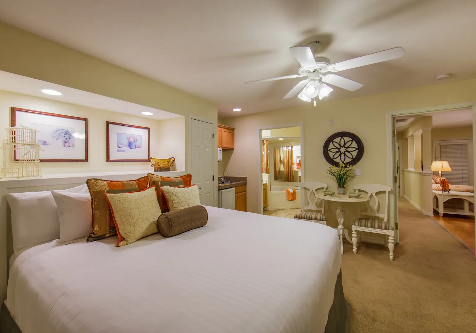 HI Holiday Hills Resort Branson Missouri Vacation Rental 1/2 BDRM 2026-2027