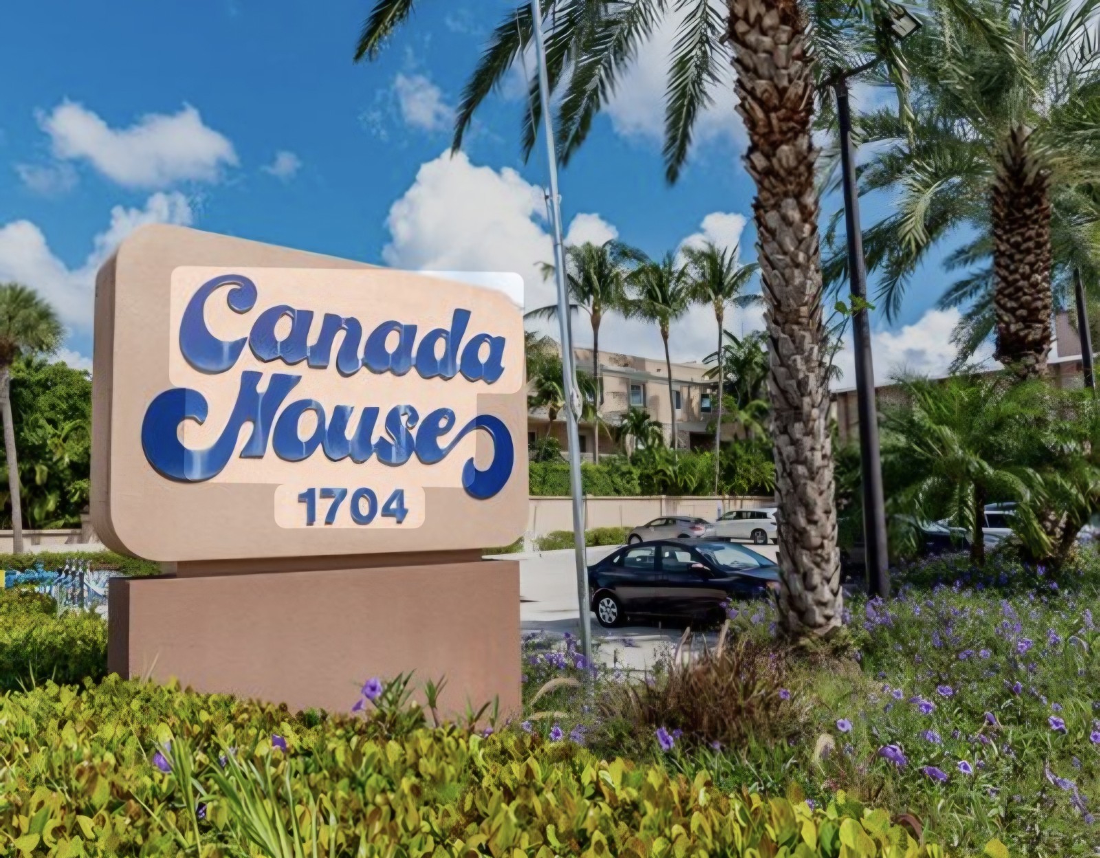 JULY AUGUST ~Canada House Beach Club~South FL~STUDIO CONDO SLPS 4~PRICE PER WEEK