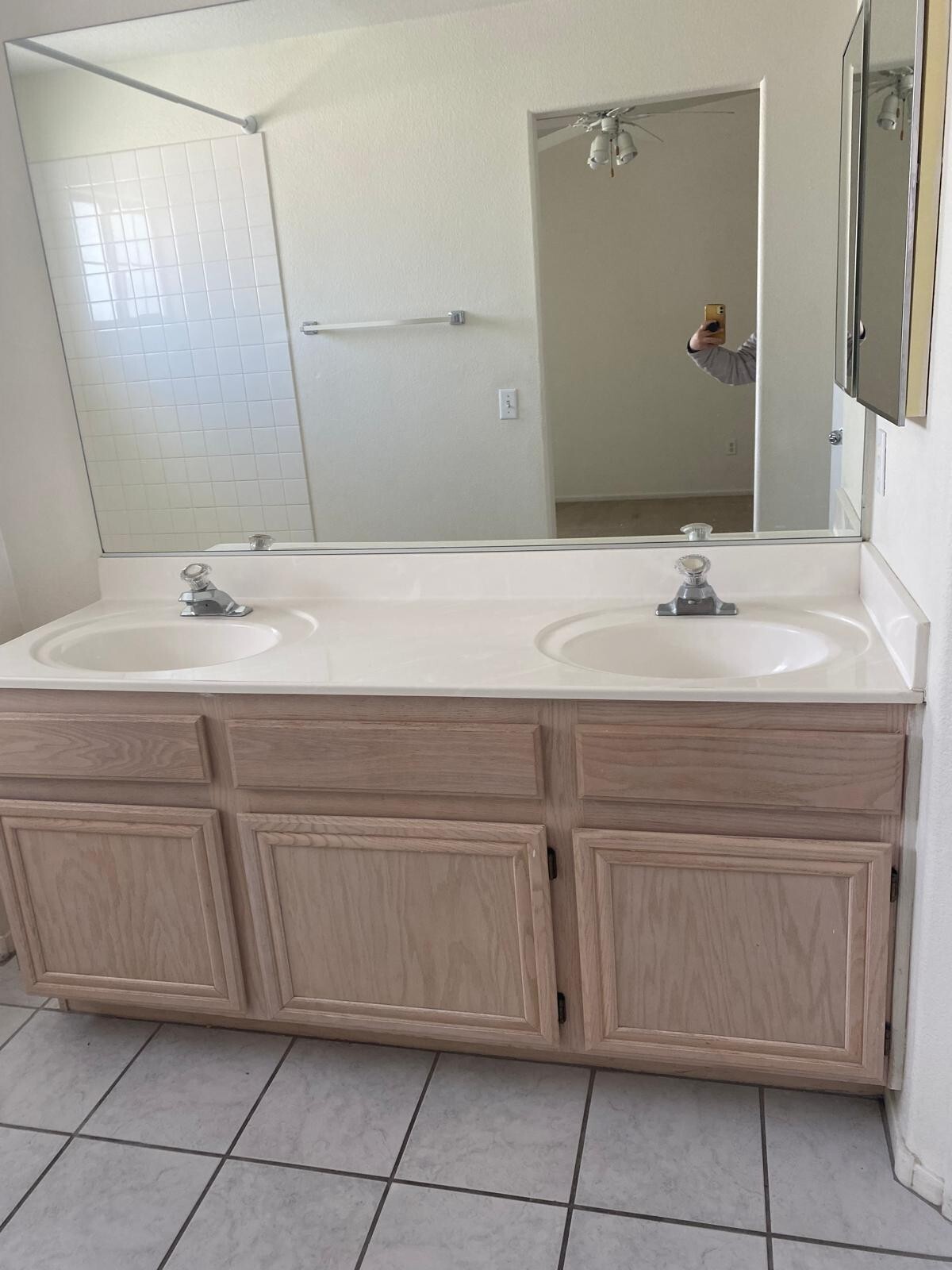 Las Vegas full apartment rental, Thanksgiving or 1 to 2 weeks vacation.