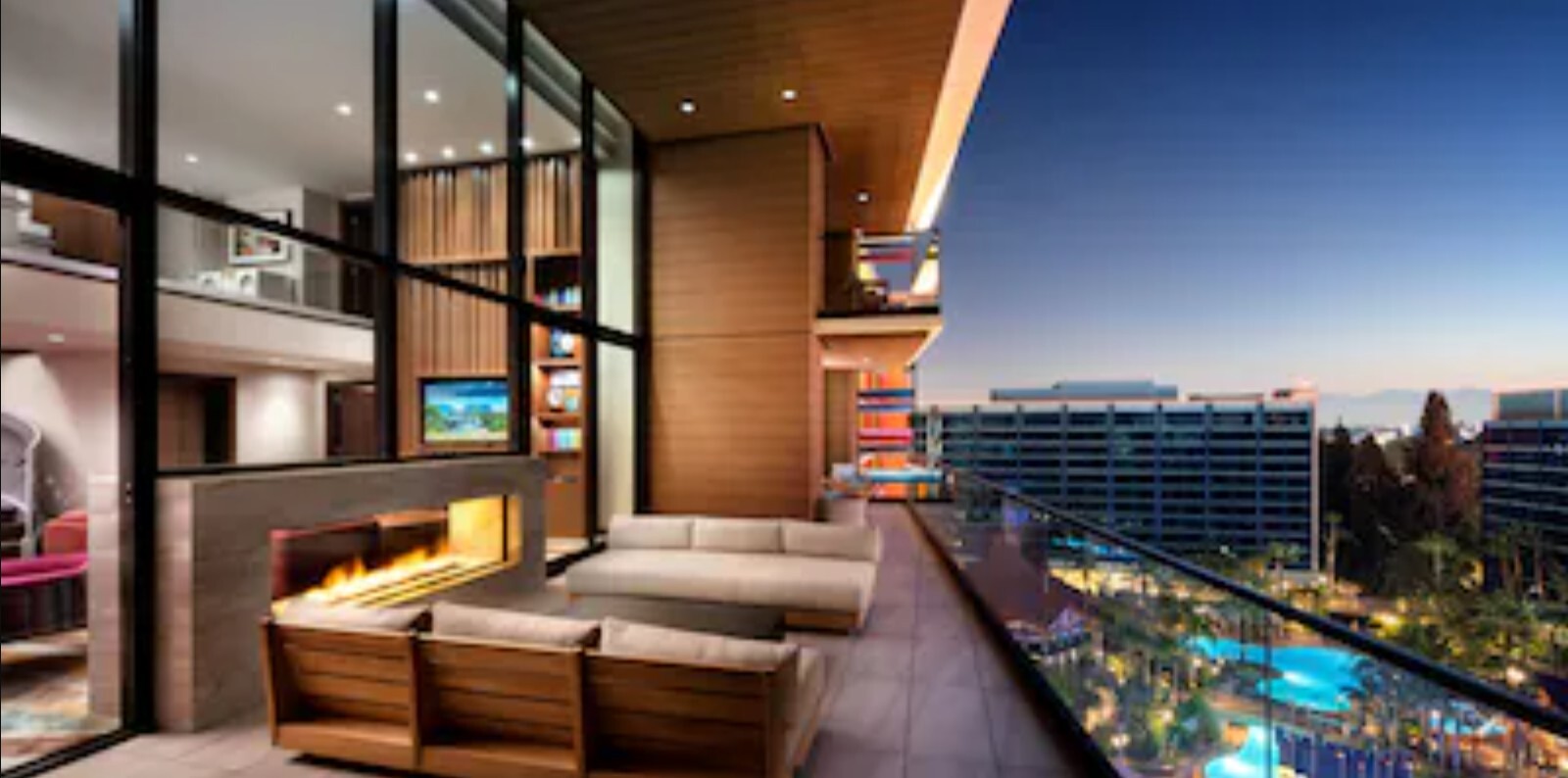 Disneyland Hotel Villas Anaheim ANY 2 Nights ANY YEAR DISNEY DUO STUDIO Lodging