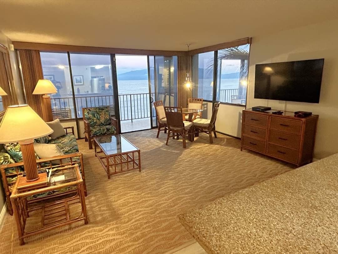 Maui 14 Nights A/C Oceanfront, 1 bedroom, 2 baths, Sat-06/27/26-Sat 07/11/26.