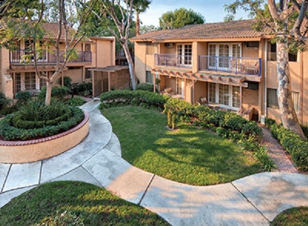 Worldmark Anaheim – Dolphins Cove, CA – 3 bedrooms: 8/1/26-8/8/26 DISNEYLAND!