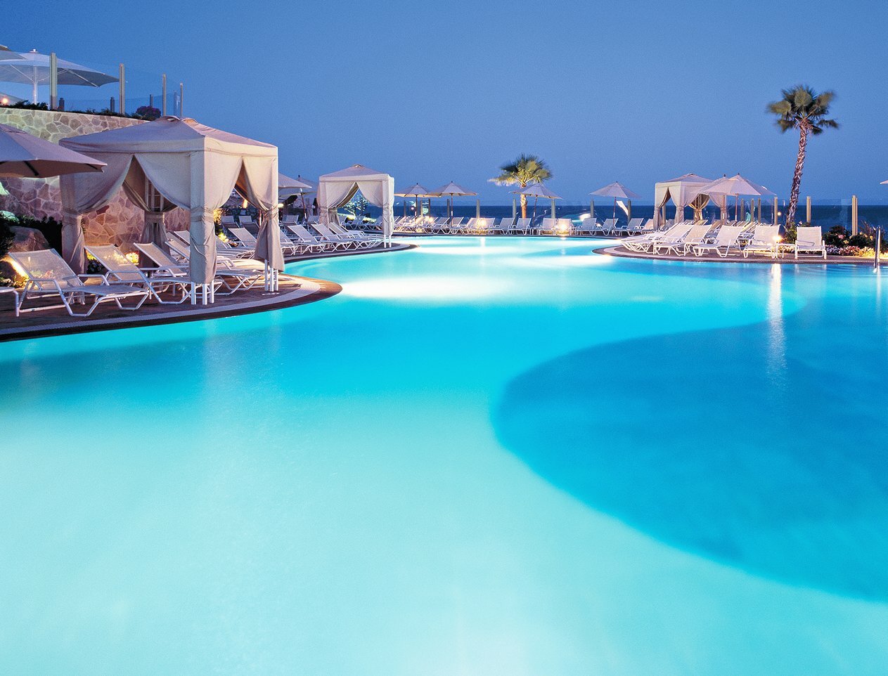 Pueblo Bonito Resort At Sunset Beach – 1 & 2 Bedrooms – Daily & Weekly rentals