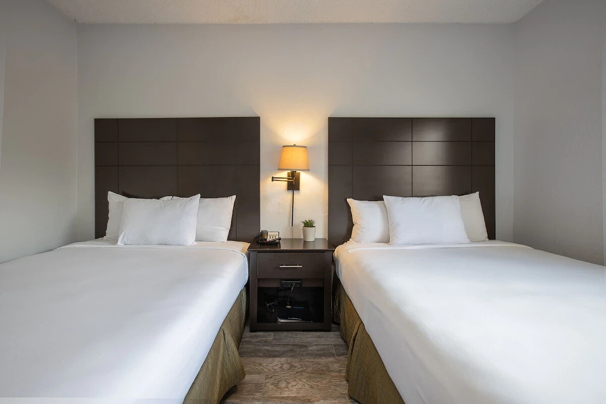 Welcome to Legacy Vacation Club Orlando – Oaks, Kissimmee, FL
