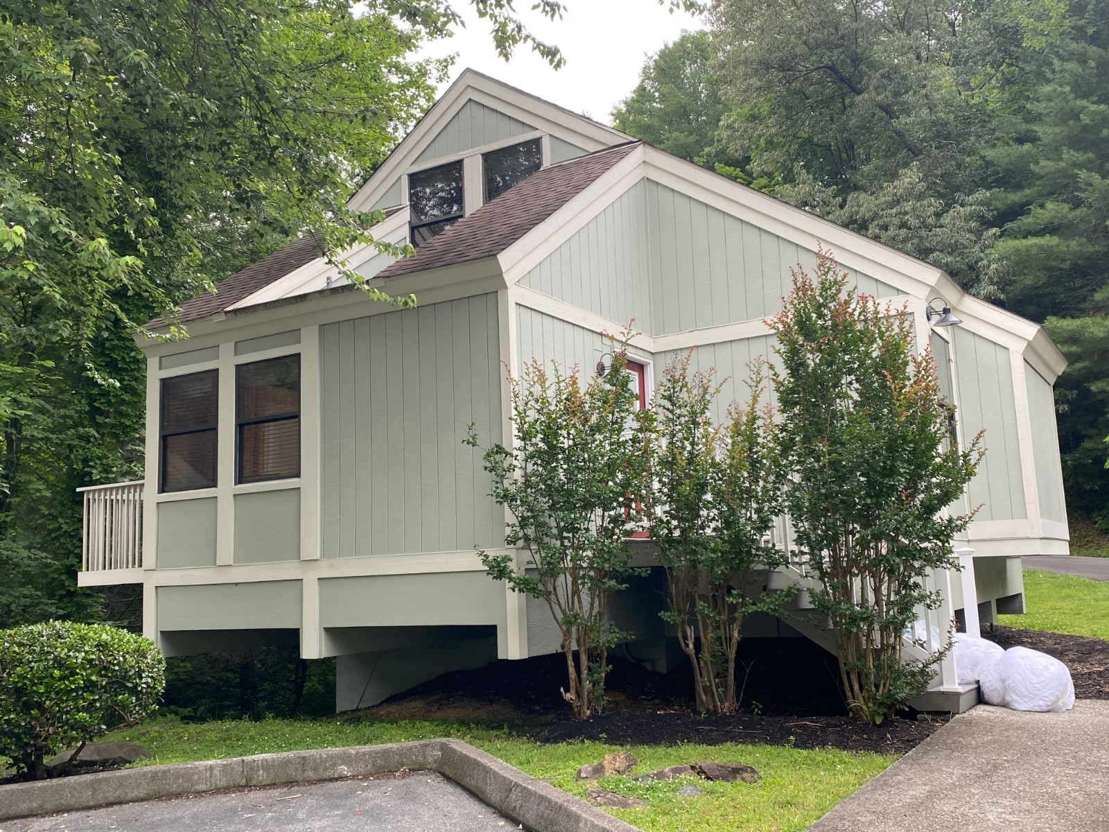 2 bdrm cabin w loft, 4nts, in Gatlinburg, TN at Mountain Loft Resort, JUNE 22-26
