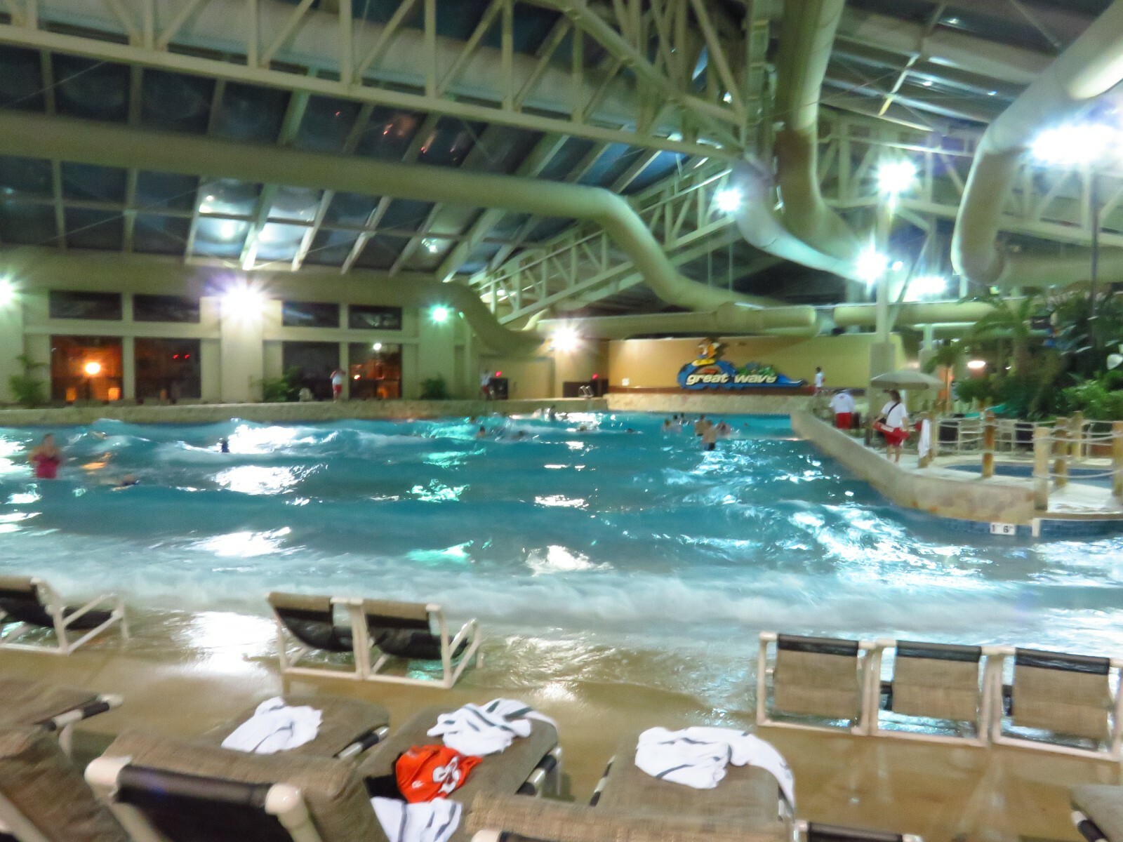 Wyndham Glacier Canyon, Wisc Dells, 4BR presidential, 3nts, April 21-24