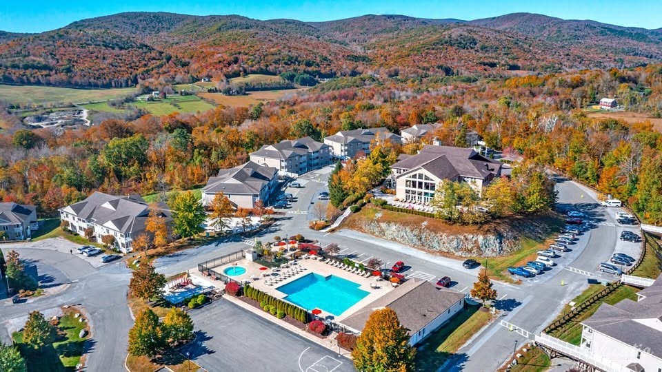 VACATION VILLAGE IN THE BERKSHIRES – RCI Gold Crown Resort in Massachusetts