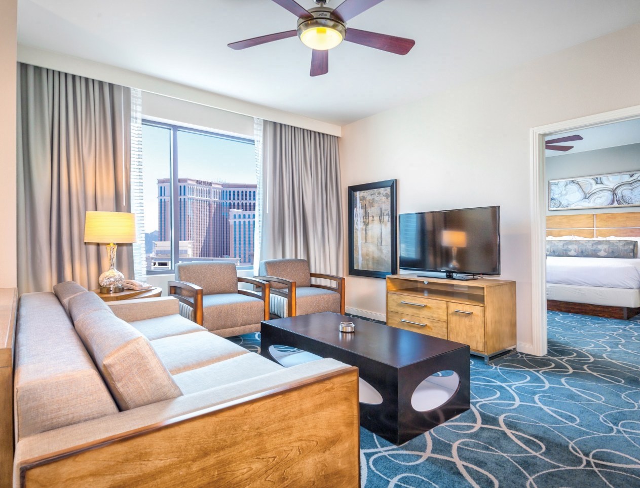 Last-Minute Deal! One-Week Vacation at Club Wyndham Desert Blue – Las Vegas, NV
