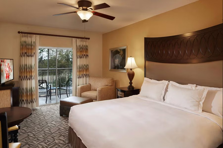 Mon-Fri 4 Nights $99 Each SeaWorld Orlando Hilton Grand Vacations Club Studio
