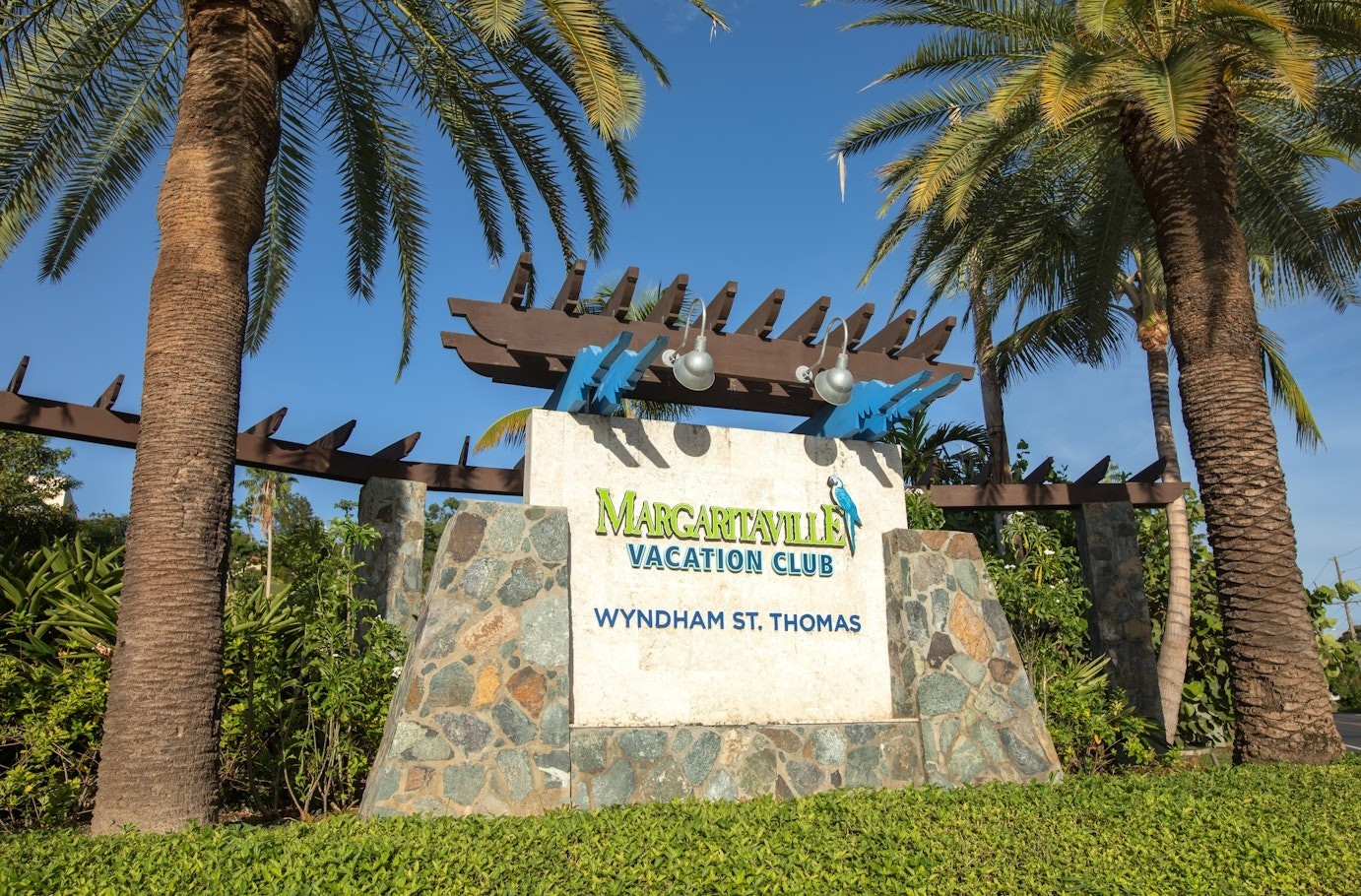 St Thomas Christmas/New Years week Presidential Reserve 1/2 bedrooms Ocean view