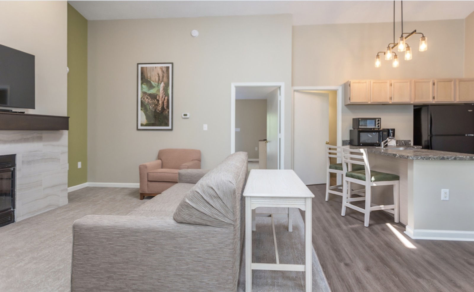 2025 WEEKS~Eagle Trace at Massanutten/VA~2 BR/2 BA~SLPS 8-12