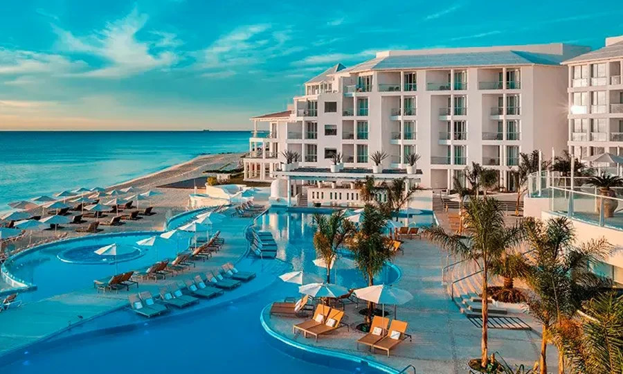 Palace Resorts VIP All-Inclusive Vacation: Mexico, Jamaica, Europe, Maldives