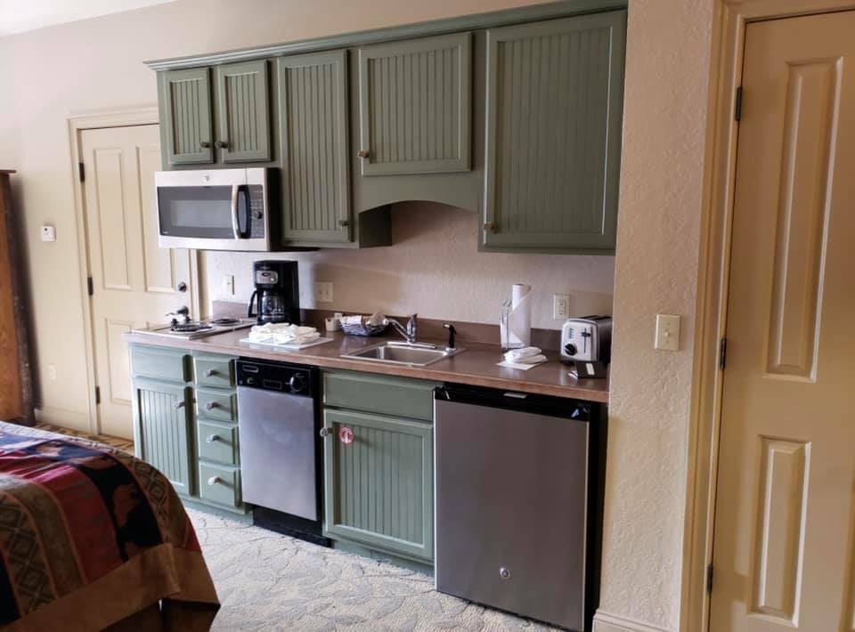 DEC 5-9th (5days/4n) Big Cedar Wilderness STUDIO sleeps up to 4