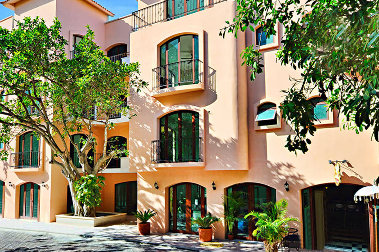 Luxury Acanto Hotel ~ Playa del Carmen, MEXICO ~ King Room – Price Per Night