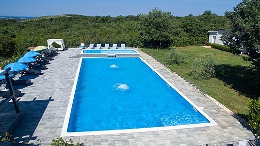 Rovinj apartments with swimming poll for rental