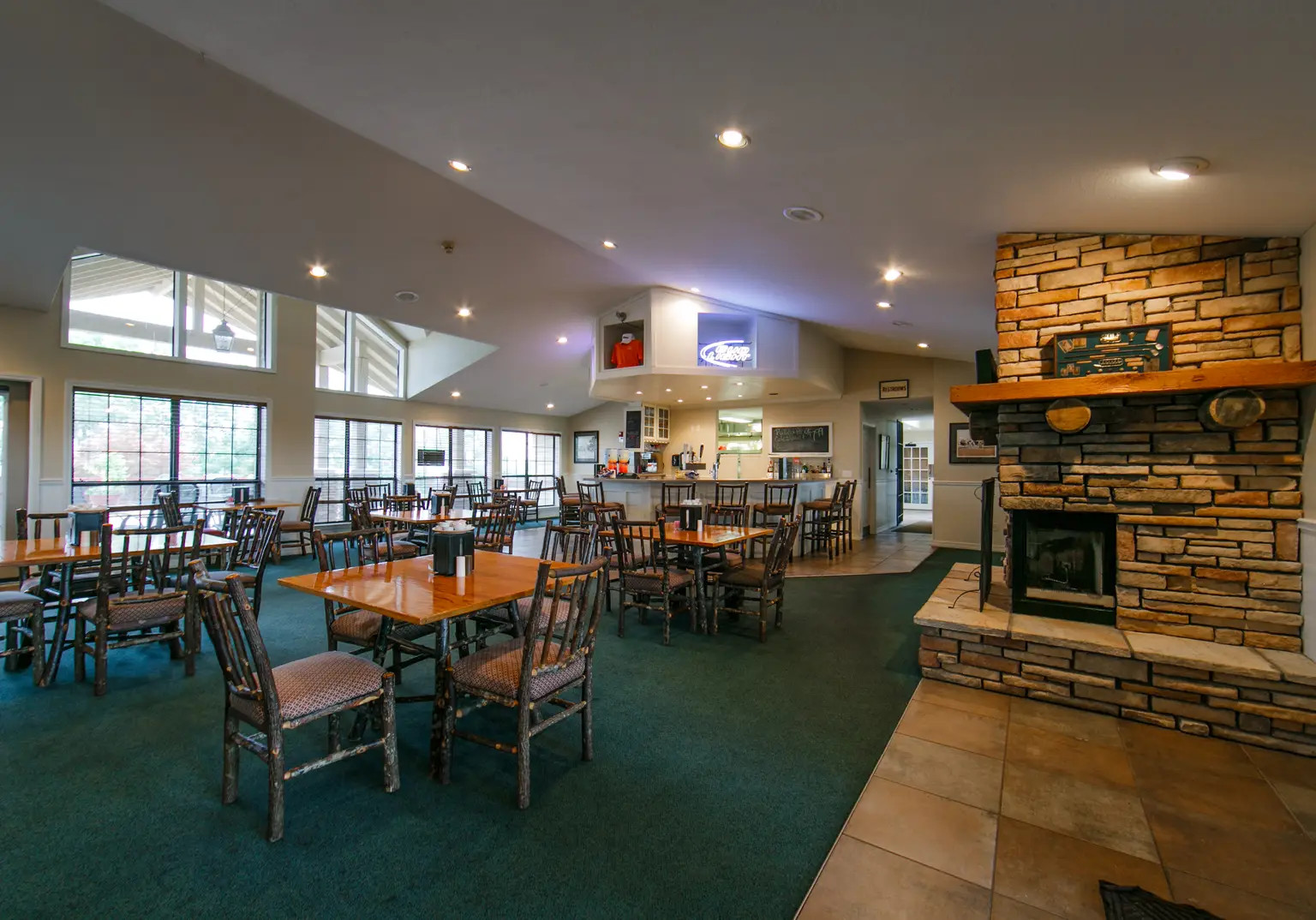 HI Holiday Hills Resort Branson Missouri Vacation Rental 1/2 BDRM 2026-2027