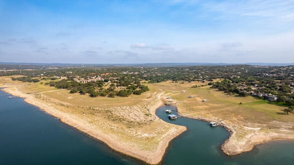 NOV 20-27~The Shores at Lake Travis Resort~2 BR VILLAS, TEXAS