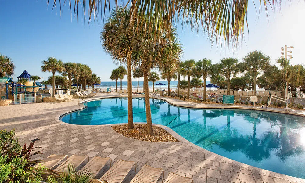 WYNDHAM OCEAN WALK DAYTONA BEACH, 2BR DELUXE 1237 SQ FT SLEEPS 8, 5 NIGHTS 5/2-7