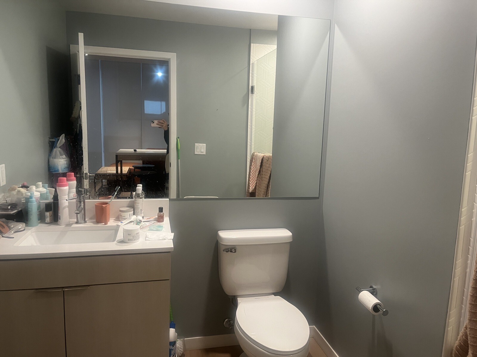 apartments for Short rental | University District| Female Only