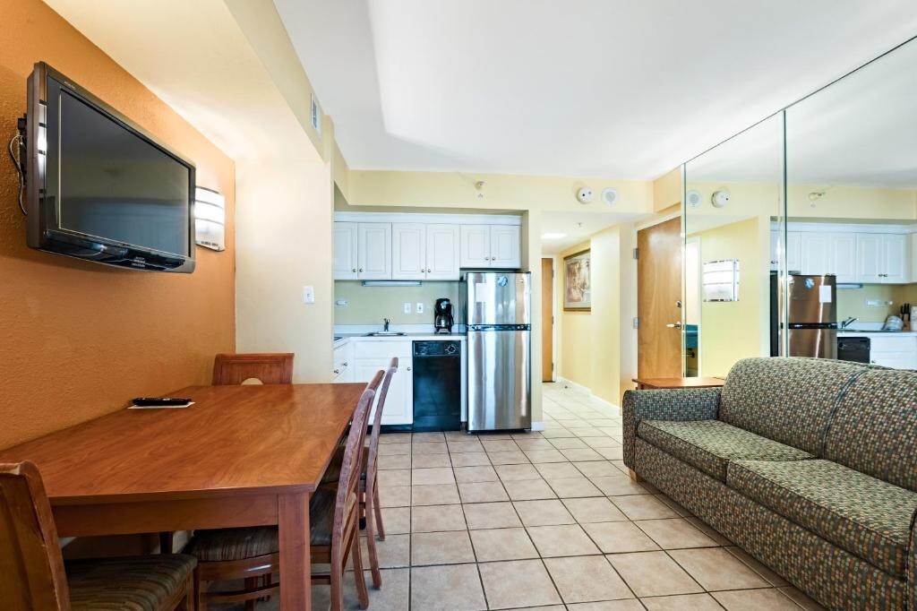 OceanSandsResort Virginia Beach Rental 1BR1BA  w Balcony June 29th-July 6th 2024