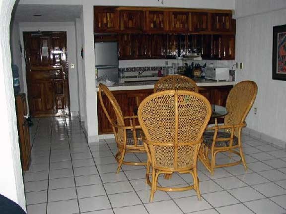 Cabo San Lucas Mexico Condo 2 bed 2 bath 1 Block Mendano Beach Walk Everywhere!
