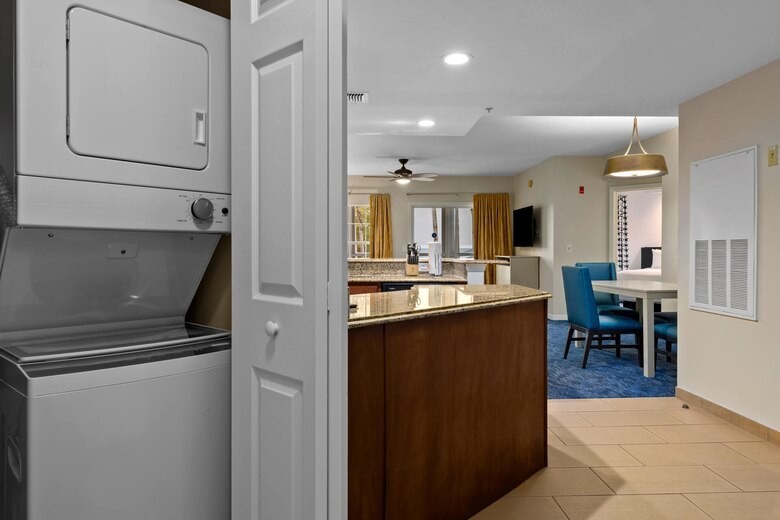 PRICE IS PER WEEK!~OCT 2026 WKS~Wyndham Cypress Palms Resort~DELUX/SLPS 4/ 7/N