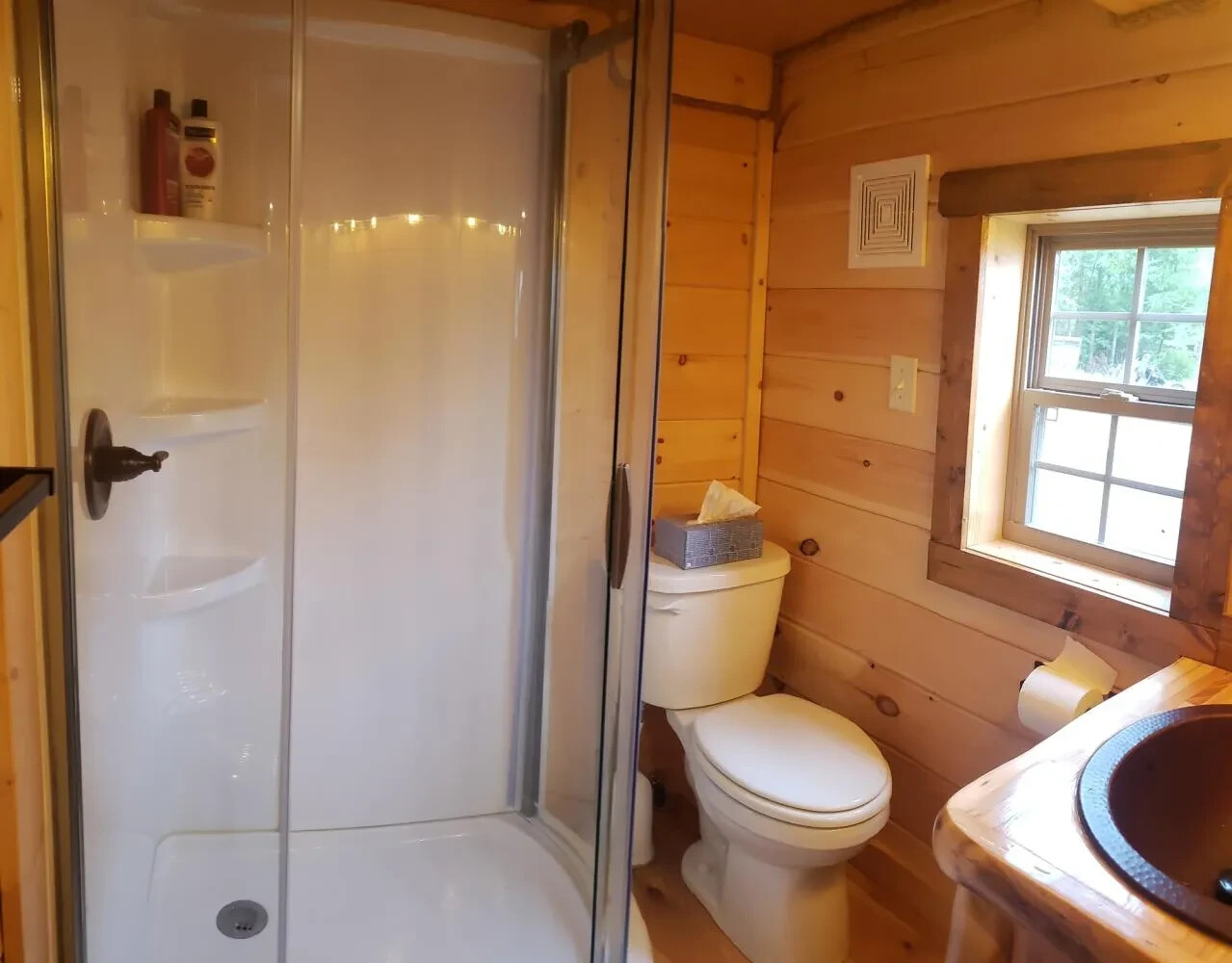 Toledo Bend Lakefront Vacation Rental Cabin – Boathouse, Sunsets, Water Sports