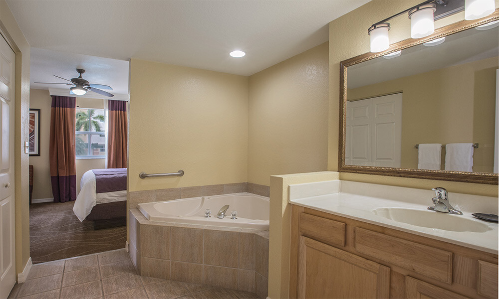 Wyndham Palm Aire – 2 BR – June 4 – 10 (6 NTS)