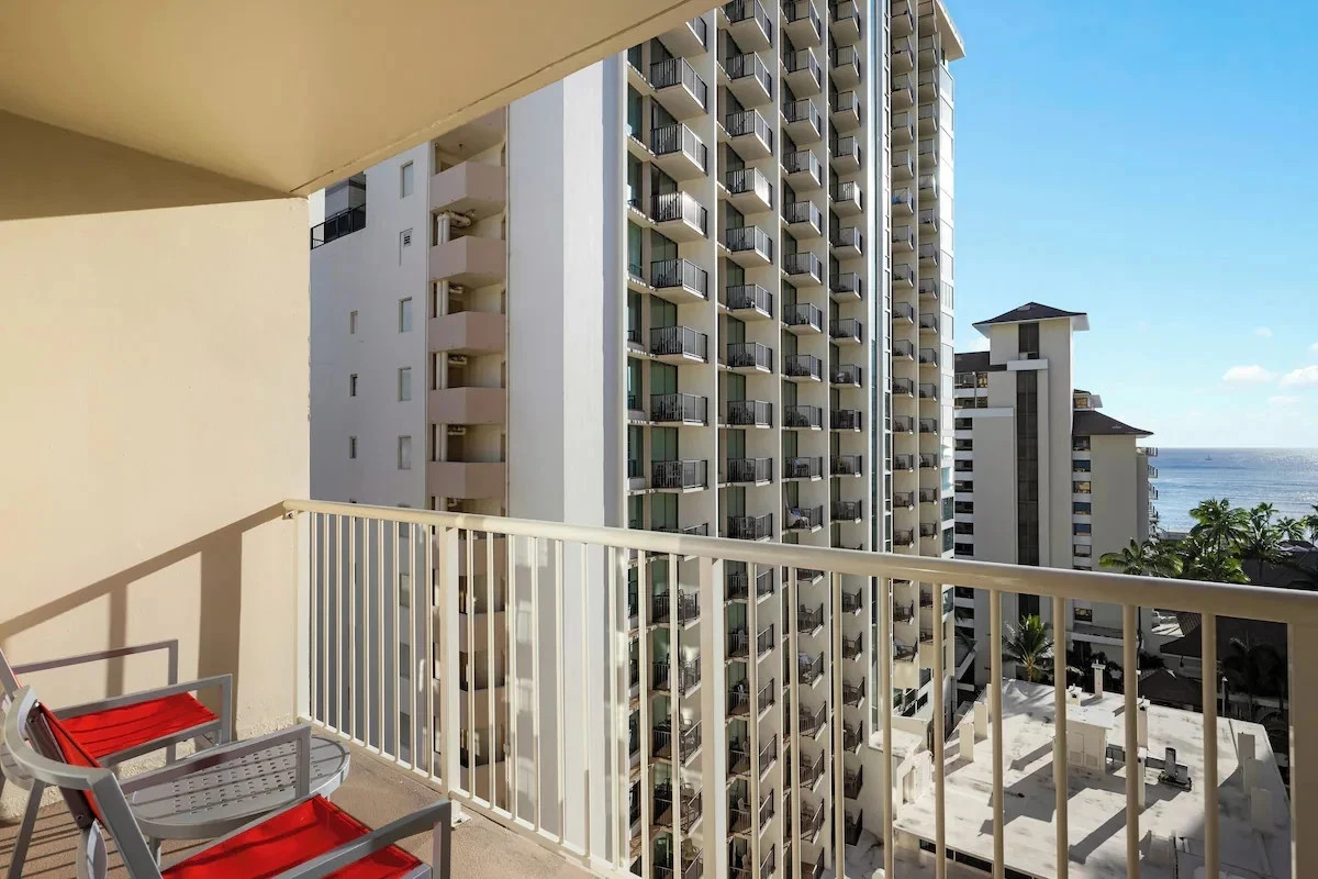Hawaii-Waikiki Beach $1190 (8/1-7) dates can switch7D 6N Studio Junior sleeps 4