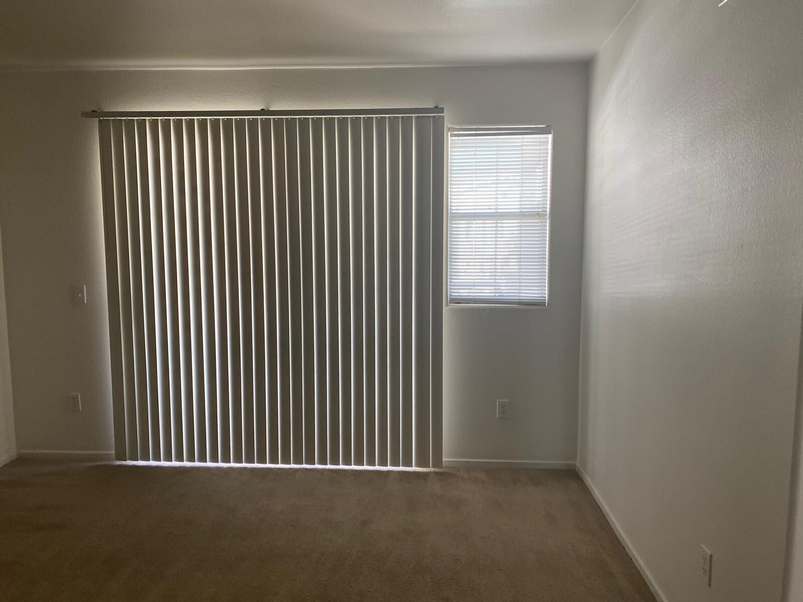Las Vegas full apartment rental, Thanksgiving or 1 to 2 weeks vacation.