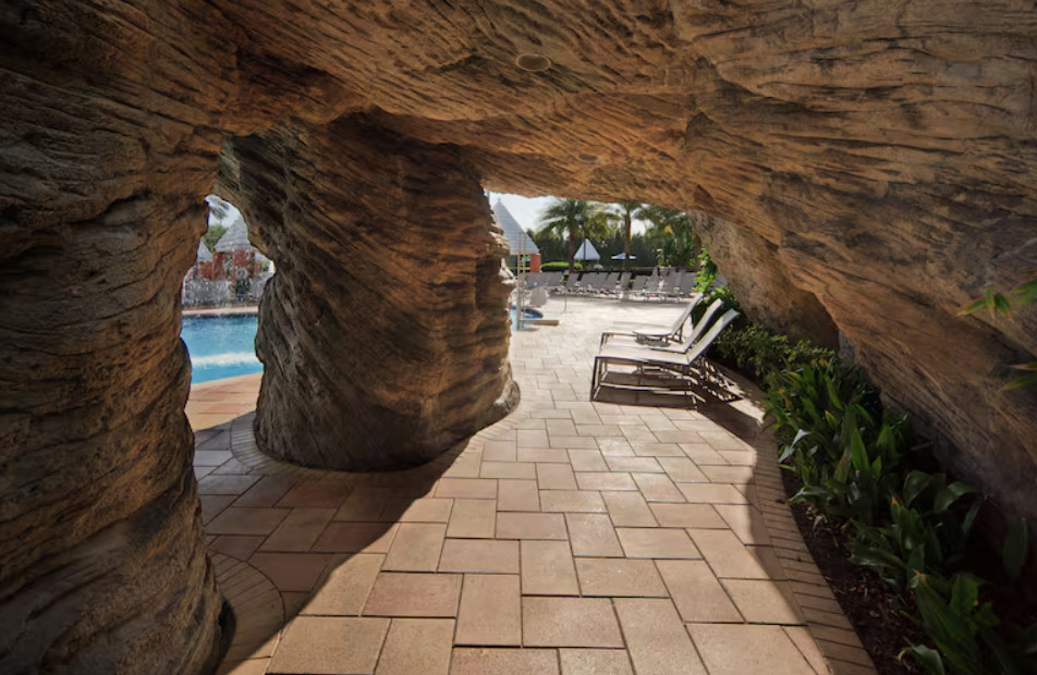 Mon-Fri 4 Nights $99 Each SeaWorld Orlando Hilton Grand Vacations Club Studio