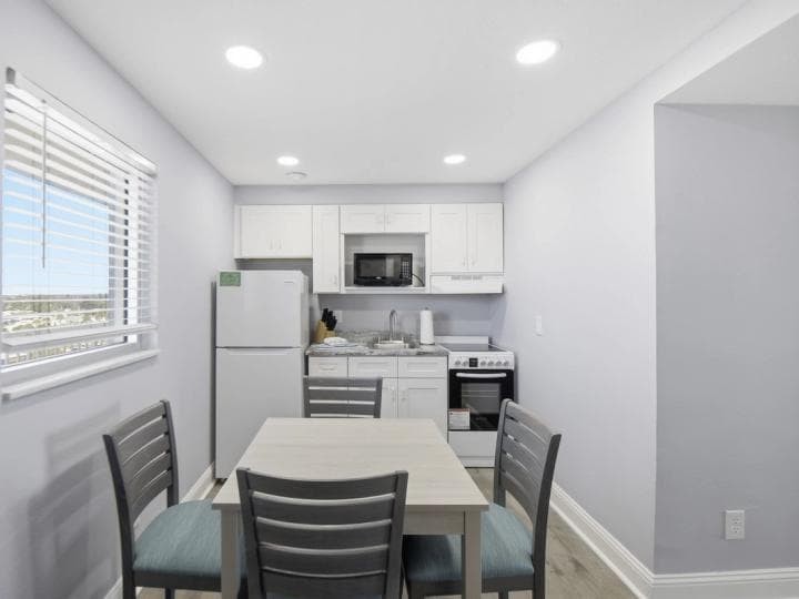 Feb 20 – Feb 27, 2027, Maverick Resort, Ormond Beach, Studio Oceanfront!