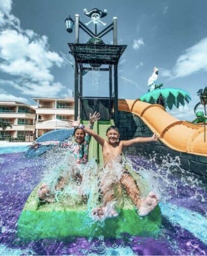 THE GRAND AT MOON PALACE/ MARGARITAVILLE/ THE FIVES & OTHER RESORTS IN CANCUN
