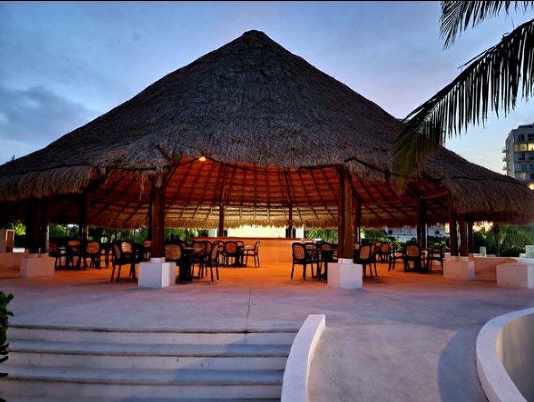 Vacation Rental, Amara Cancun Beachfront Condo, Mexico. 2 bedrooms/2 baths.