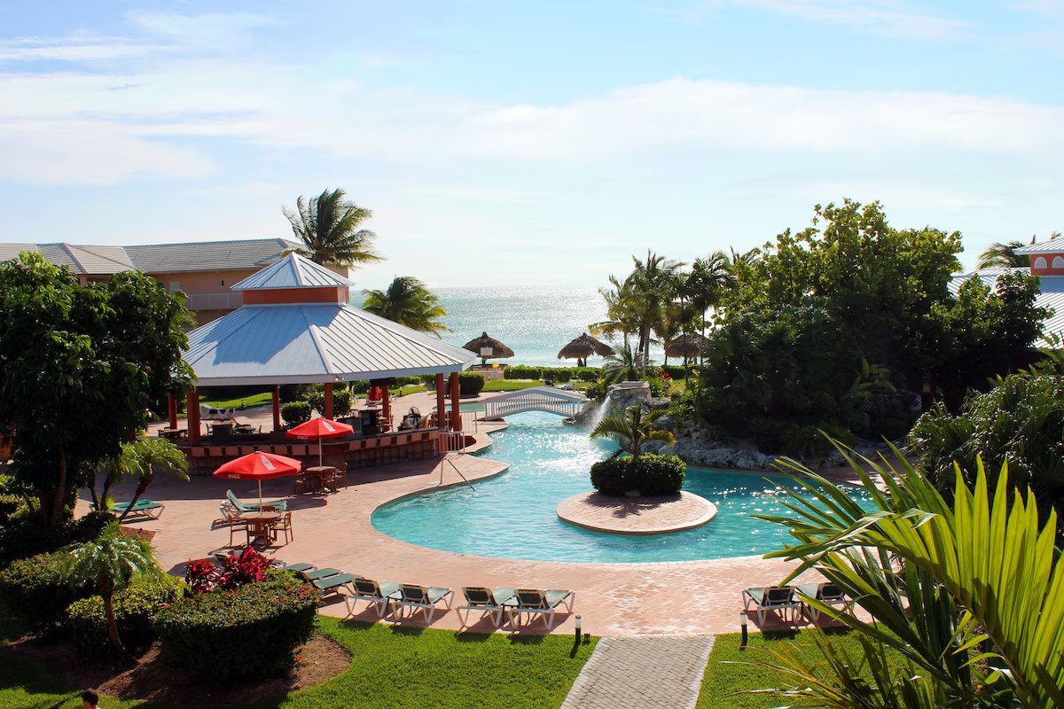 Island Seas Resort, Grand Bahama Island, 7 days,Sleeps 4 or 6, Beachfront Resort
