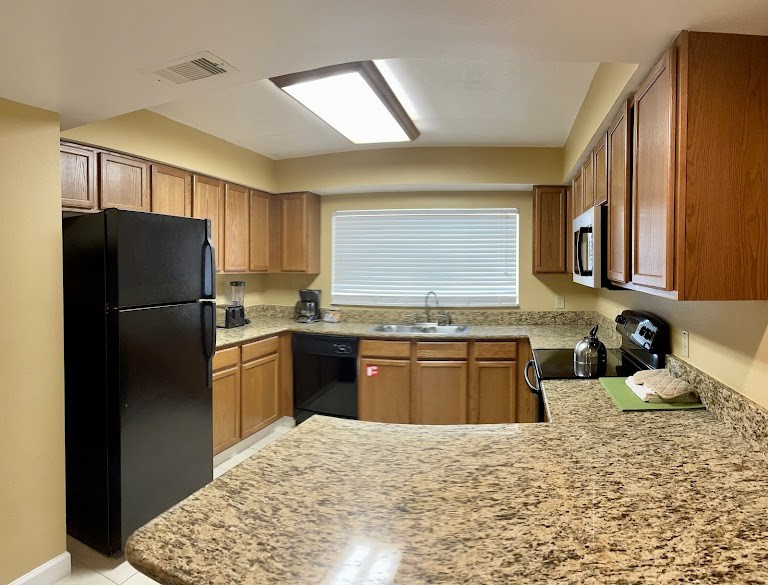 Orlando, Florida – 5 days/4 nights Silver Lake Resort – 2 Bedroom Villa 6 Guests