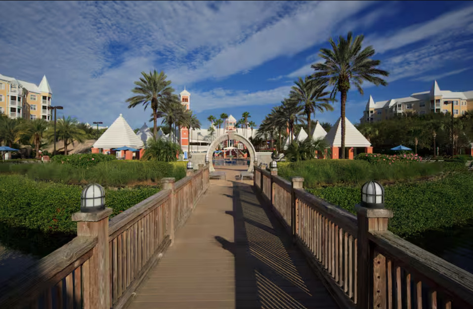Mon-Fri 4 Nights $99 Each SeaWorld Orlando Hilton Grand Vacations Club Studio